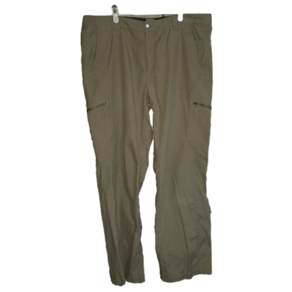Columbia Titanium Lightweight Pants Label Reads Size 40 109 TM 8341